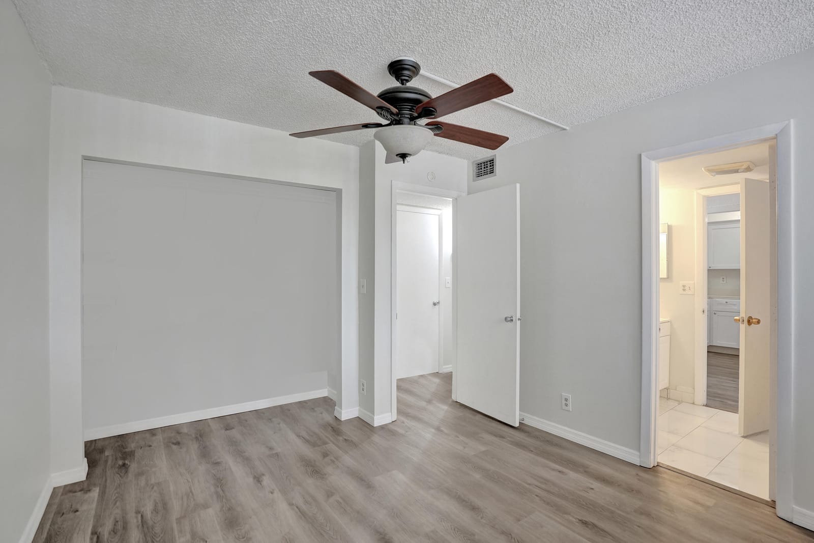 1920 SABAL PALM Drive 203, Davie, FL 33324 photo 17