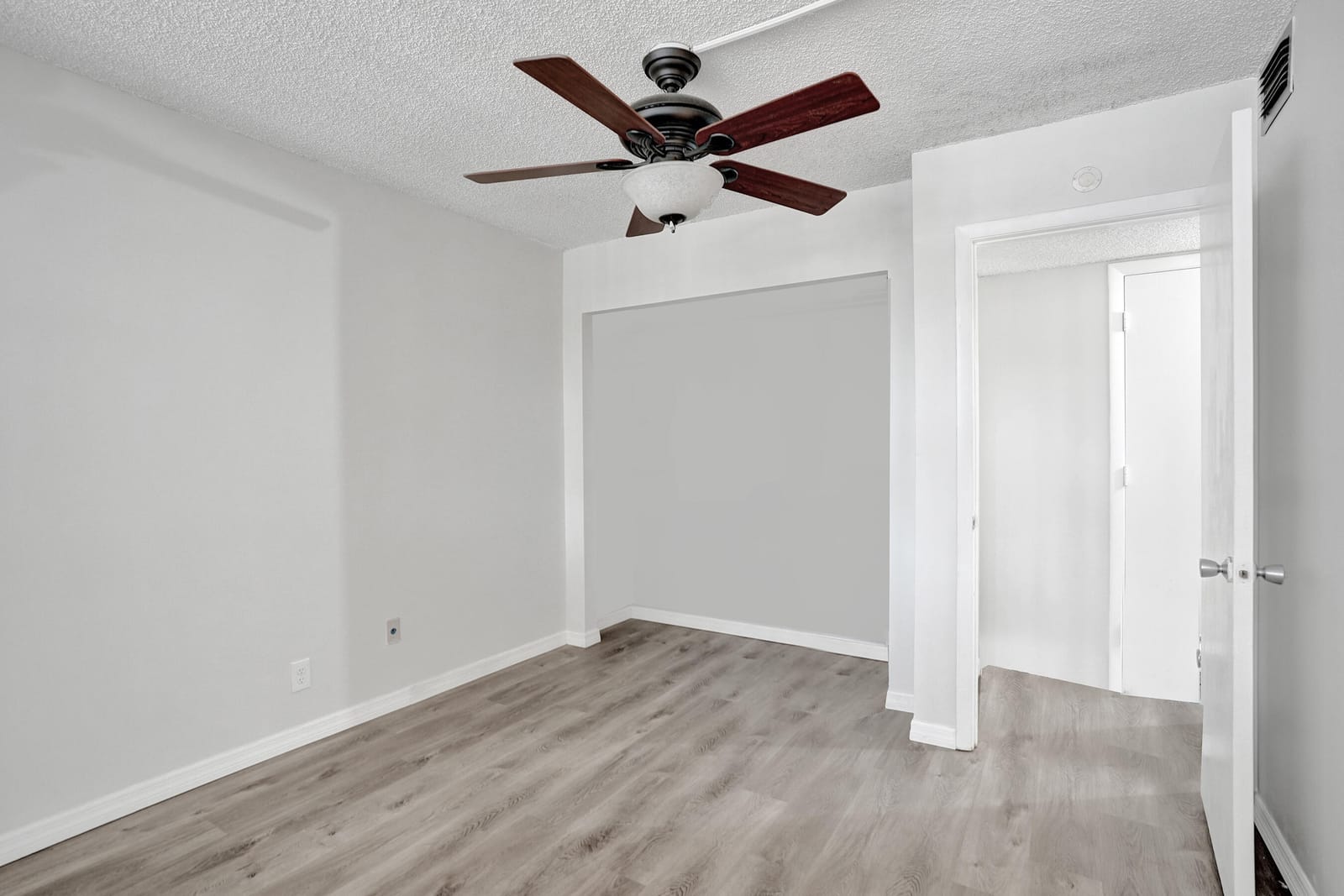 1920 SABAL PALM Drive 203, Davie, FL 33324 photo 18