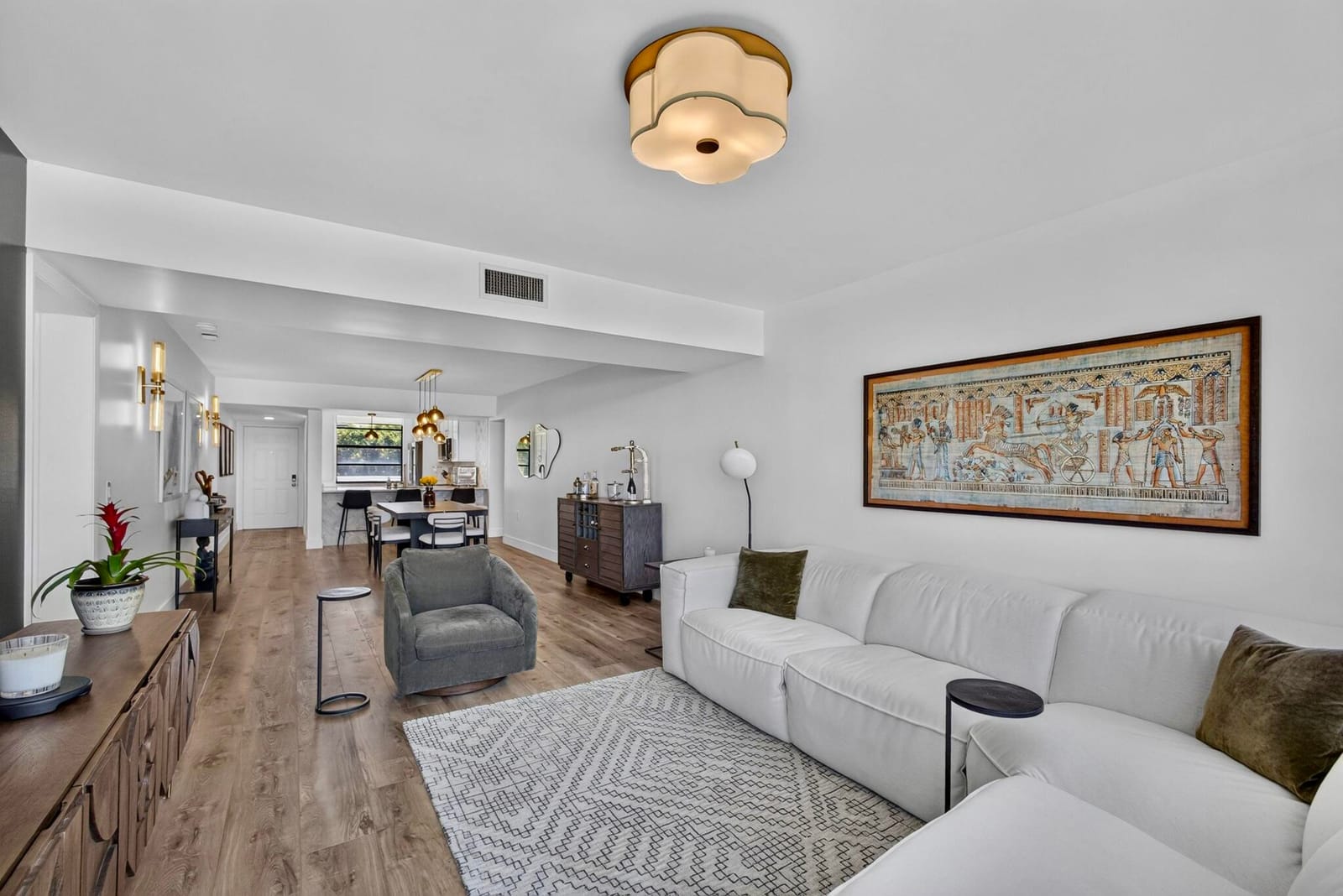 3635 Whitehall Drive 302 — photo 10