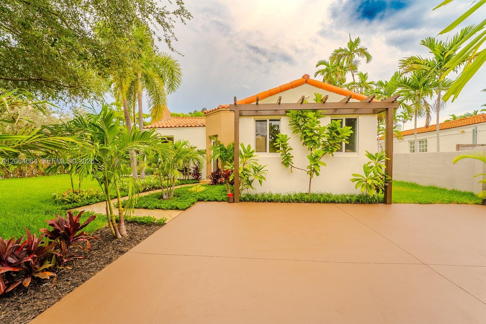 2483 SW 24th Street, Miami, FL 33145 photo 4