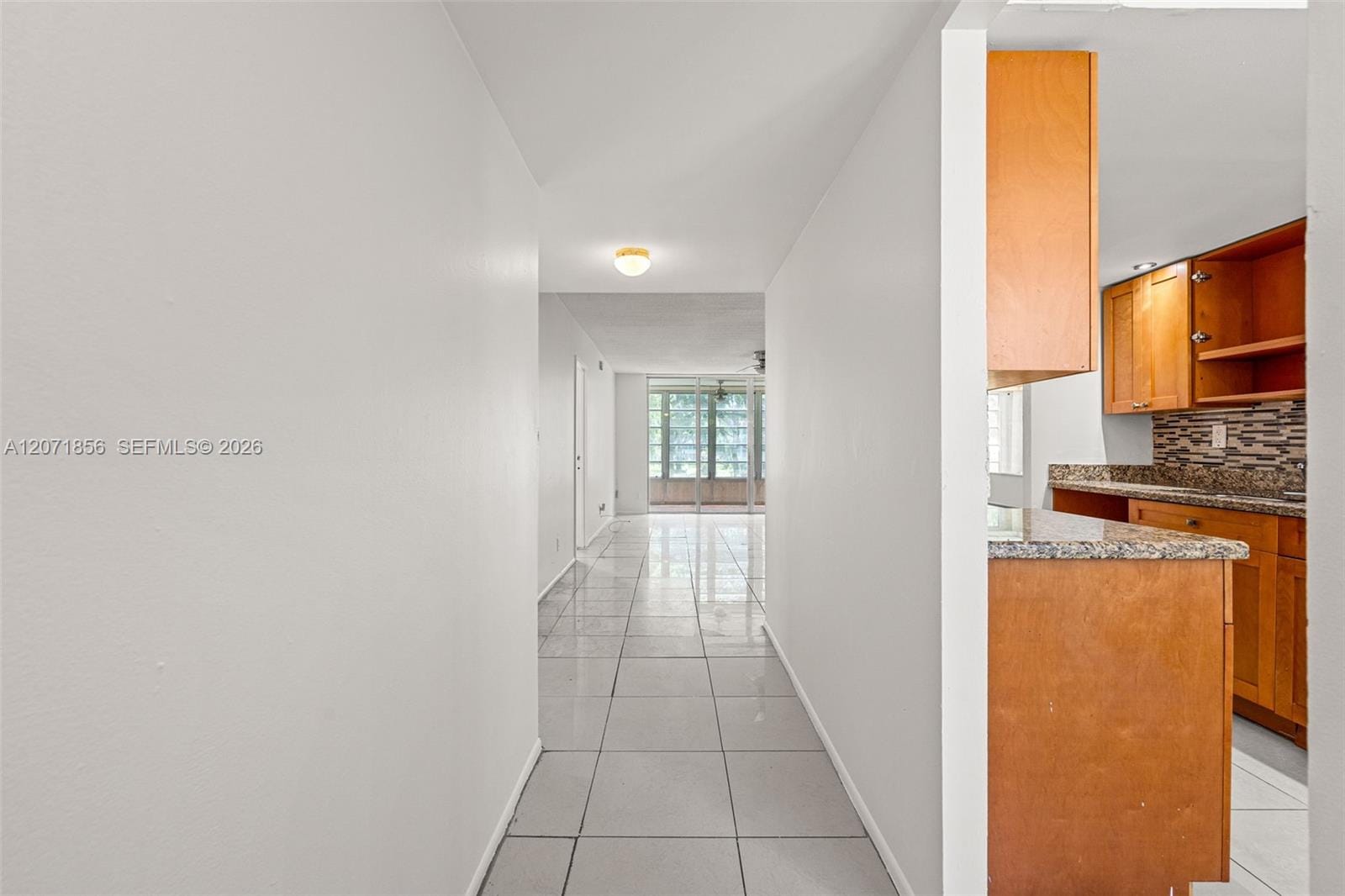 2900 NW 48th Terrace 213 — photo 4
