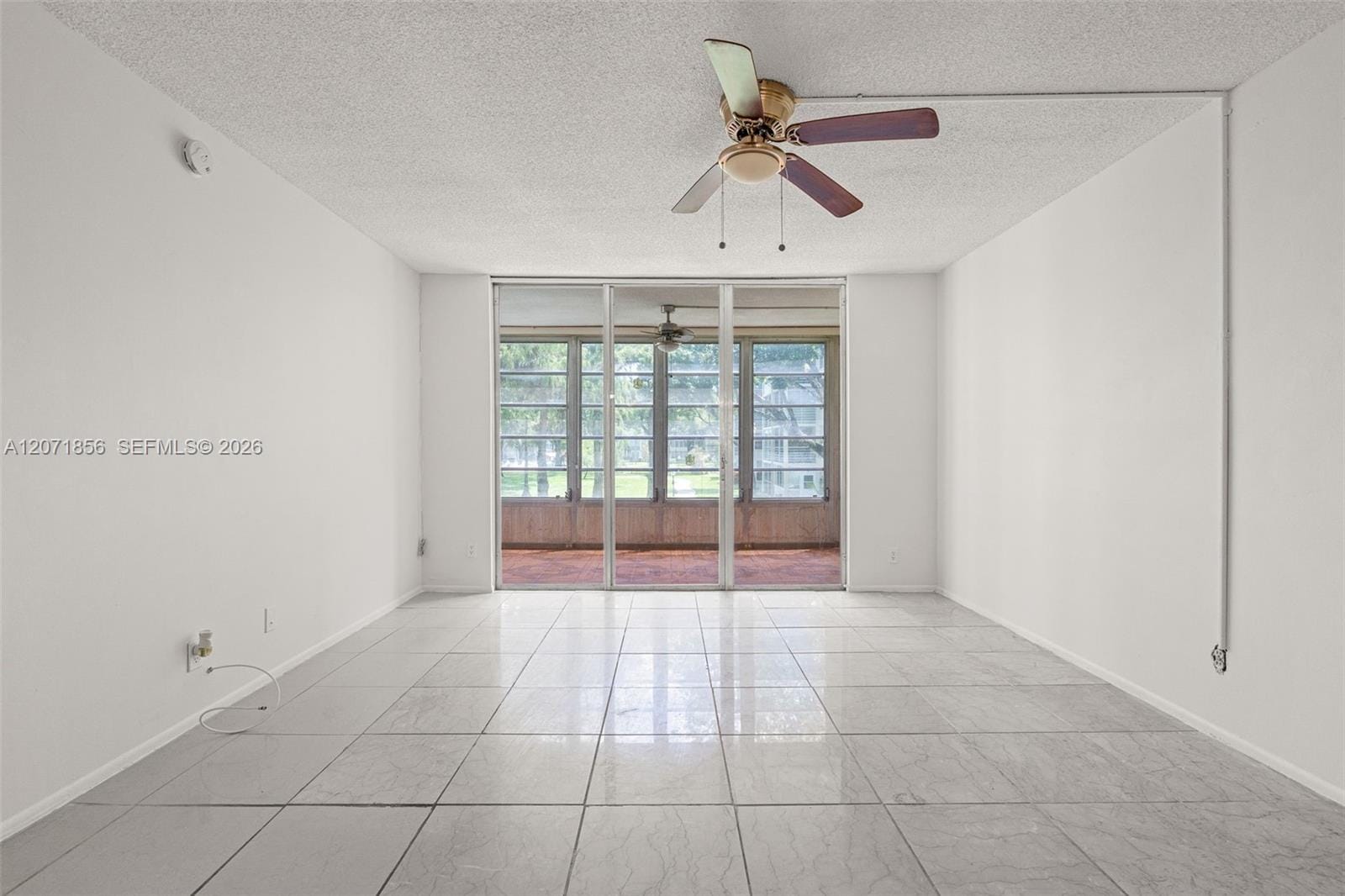 2900 NW 48th Terrace 213 — photo 6