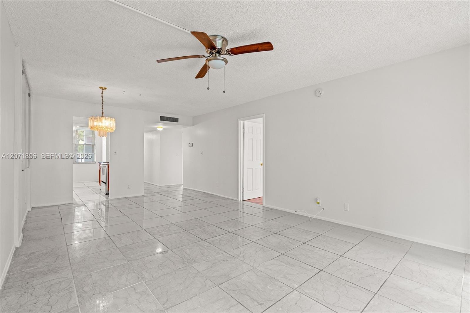 2900 NW 48th Terrace 213 — photo 9