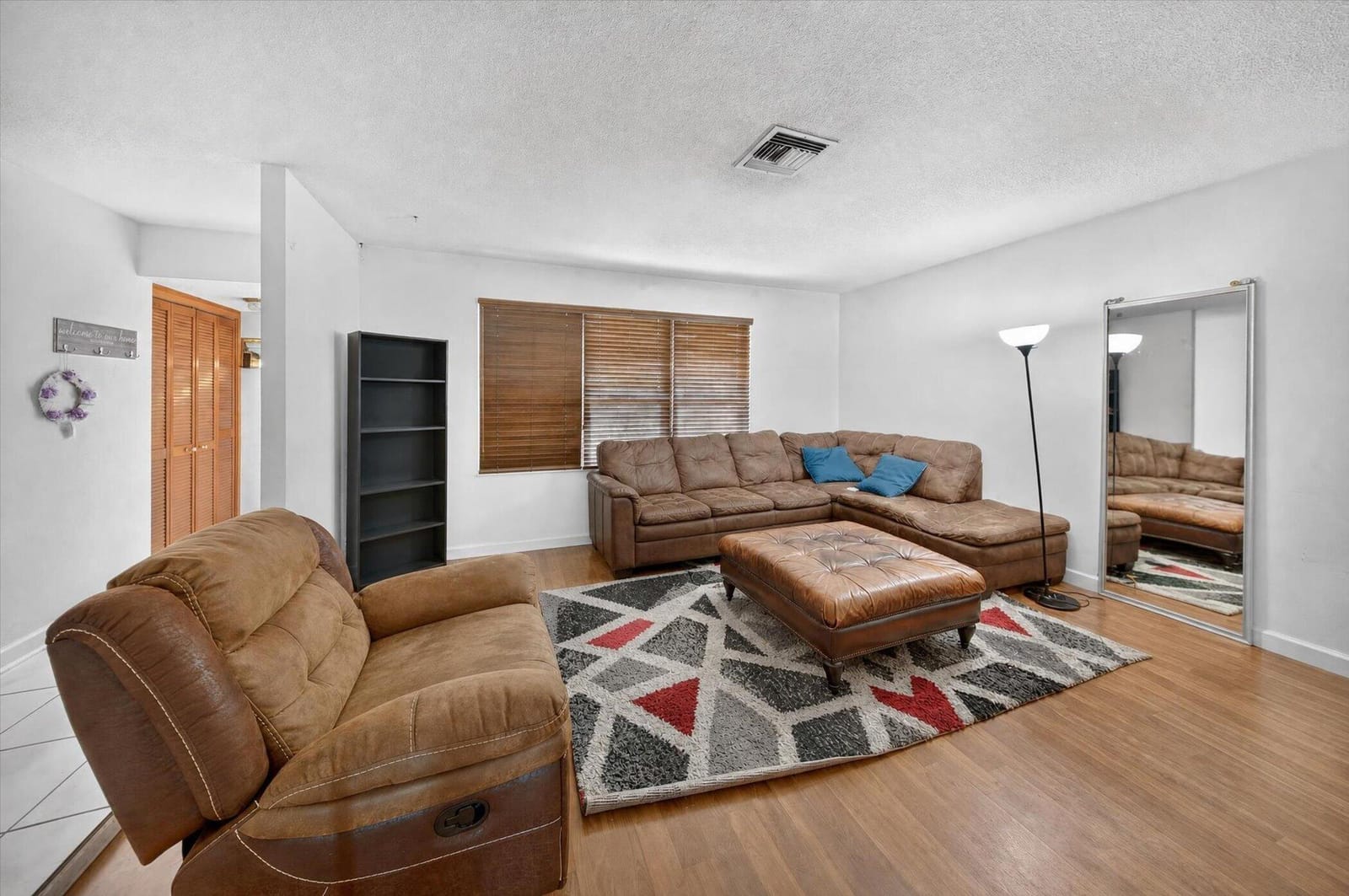 2251 SW 67TH Way NE — photo 4