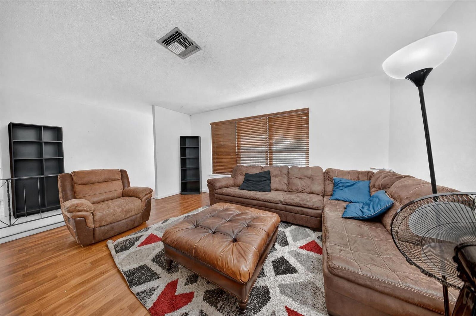 2251 SW 67TH Way NE — photo 5