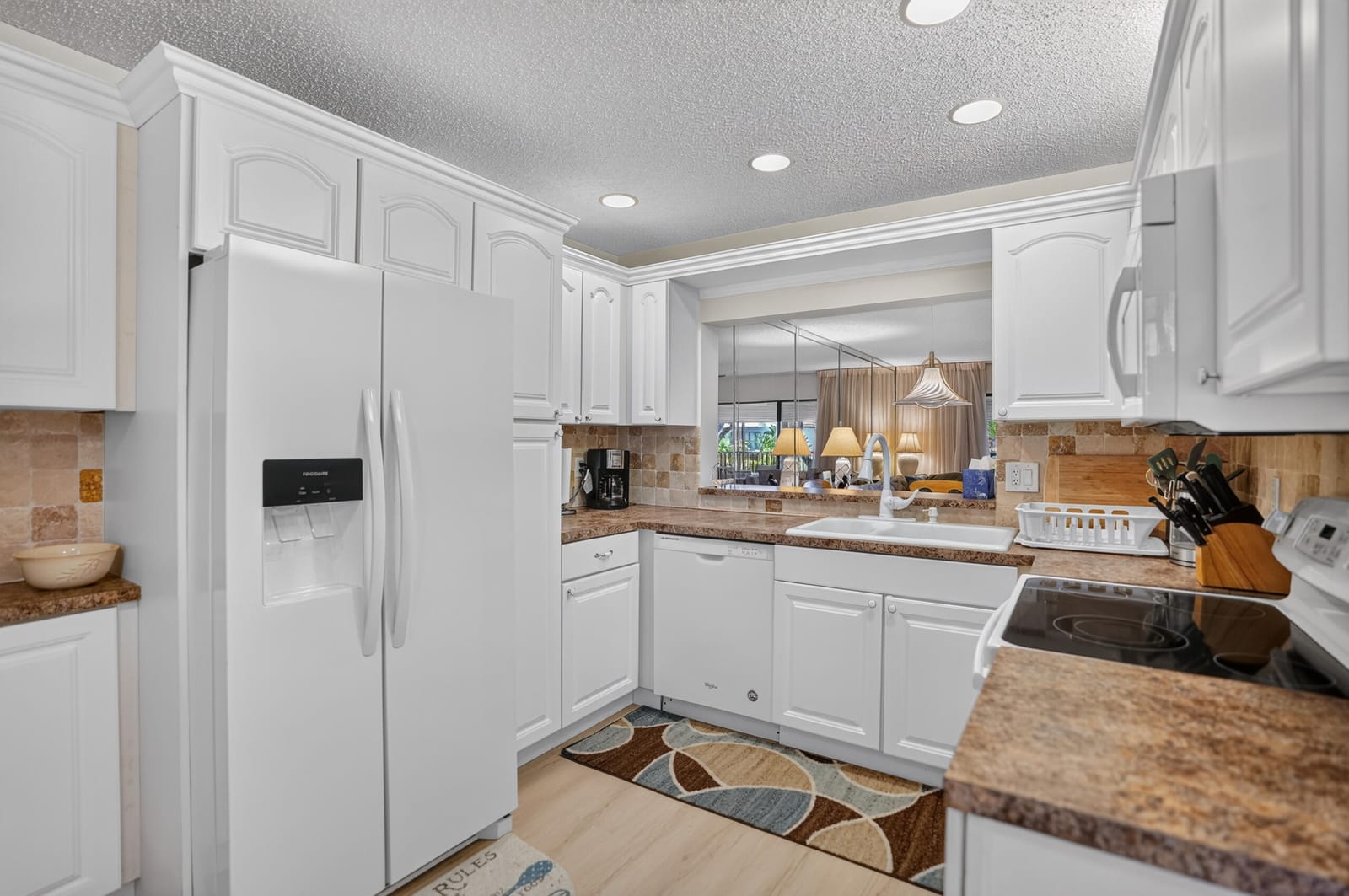 65 PELICAN POINTE Drive 2030, Delray Beach, FL 33483 photo 16