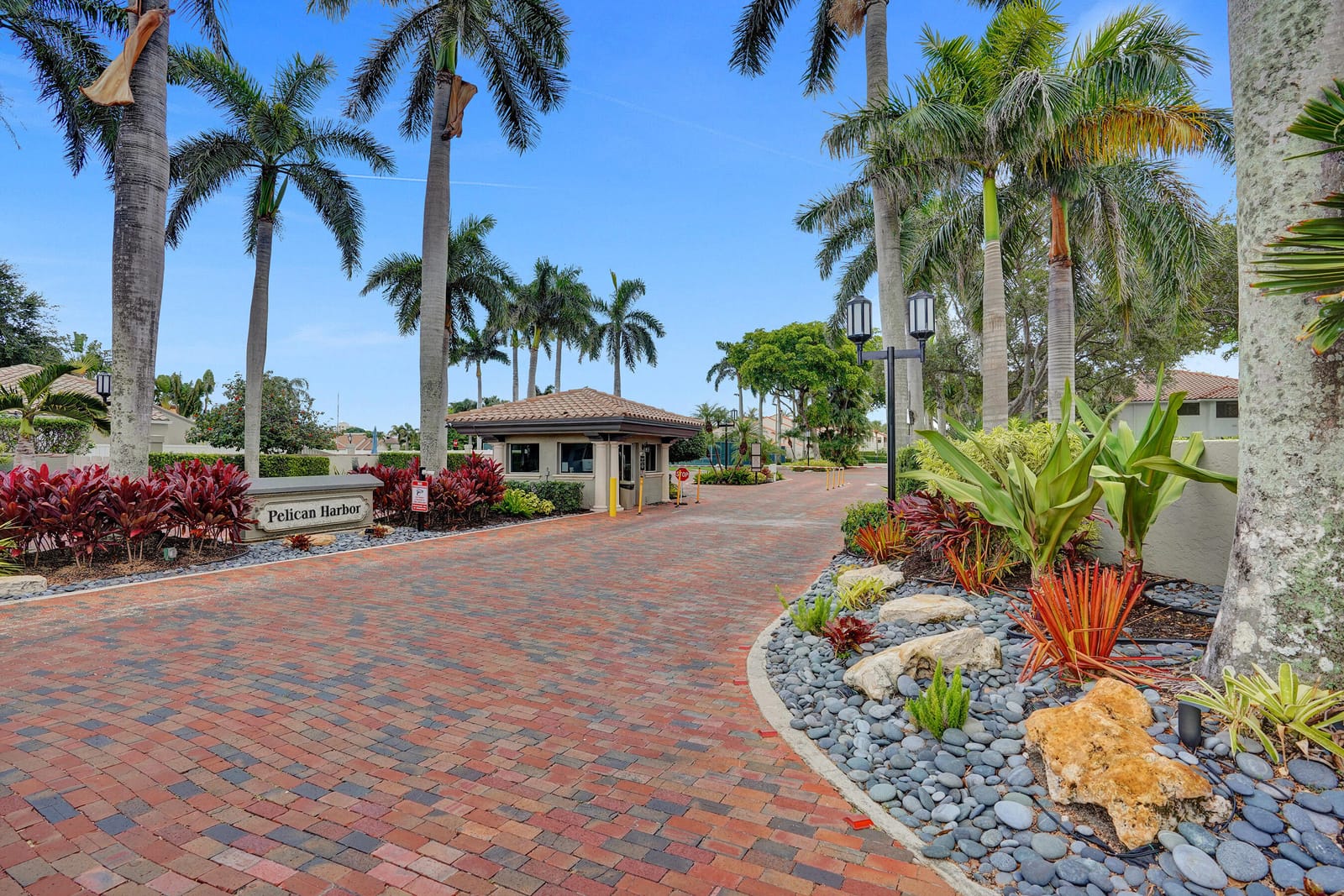 65 PELICAN POINTE Drive 2030 — photo 3