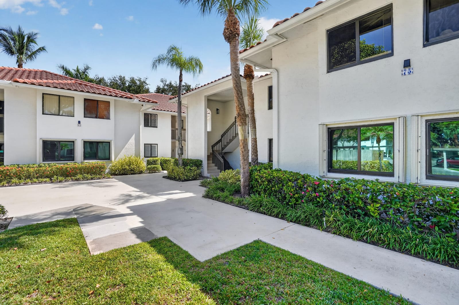65 PELICAN POINTE Drive 2030 — photo 8