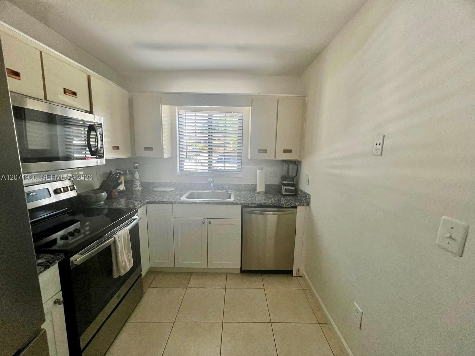 1133 NE 210th Terrace, Miami, FL 33179 photo 6