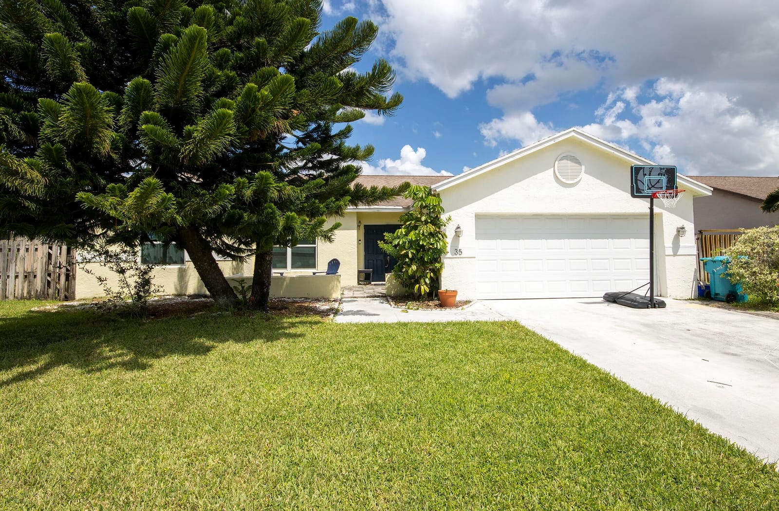 35 CEDAR Circle — photo 2