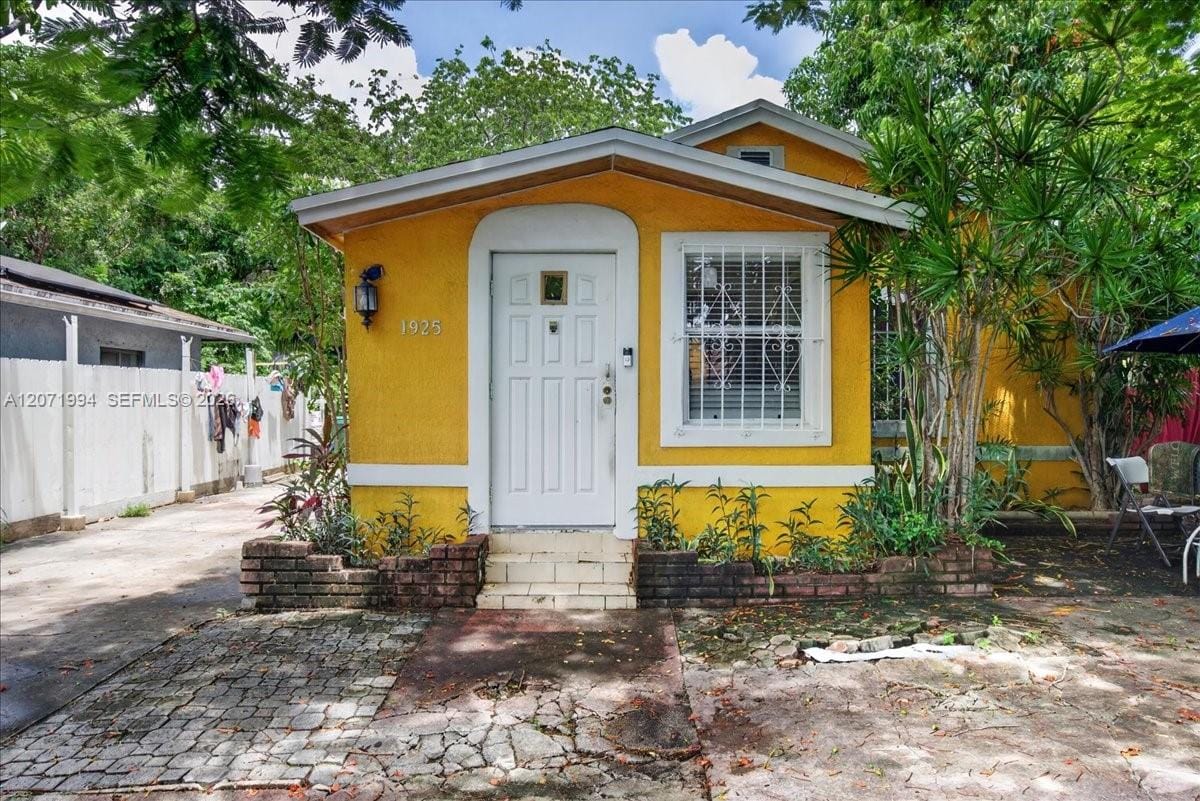 1925 NW 85th Street, Miami, FL 33147