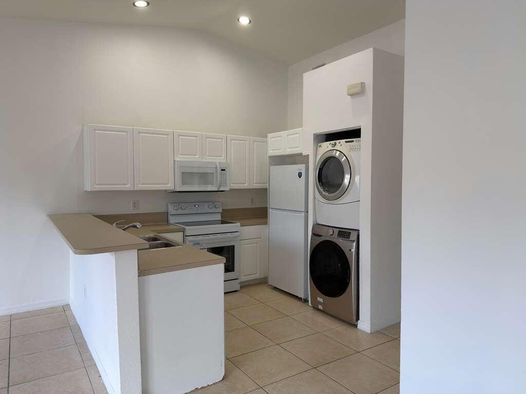 3842 SW 48TH Avenue — photo 3