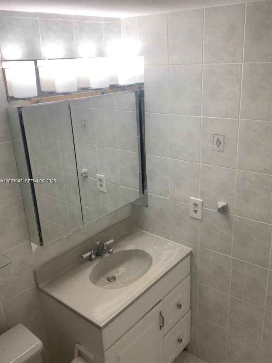 1228 West Avenue 1415, Miami Beach, FL 33139 photo 15