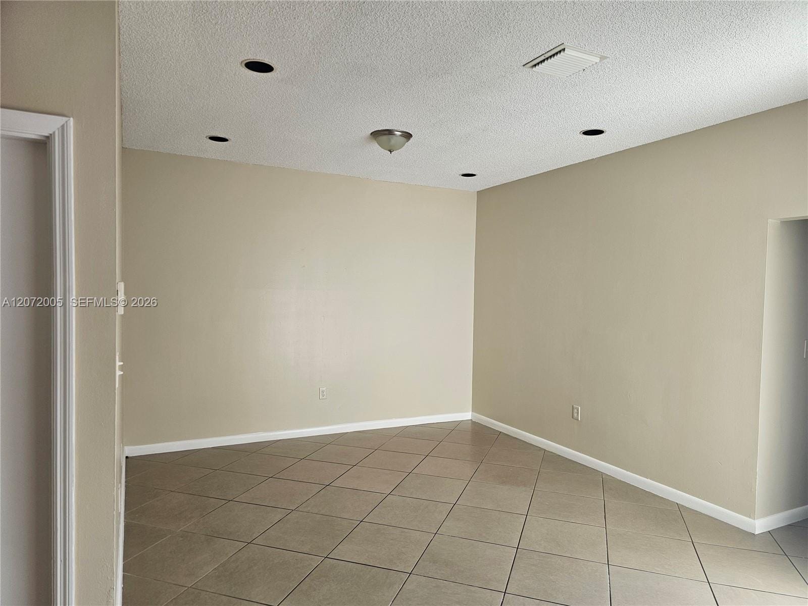 3860 Tree Tops Road — photo 4