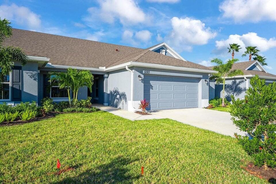 8604 NW GIOVANNI Avenue 143-4, Fort Pierce, FL 34951