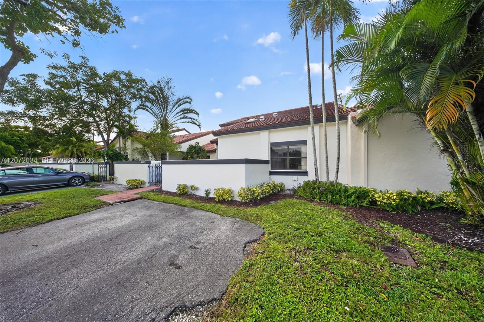 6637 NW 181st Lane, Hialeah, FL 33015 photo 3