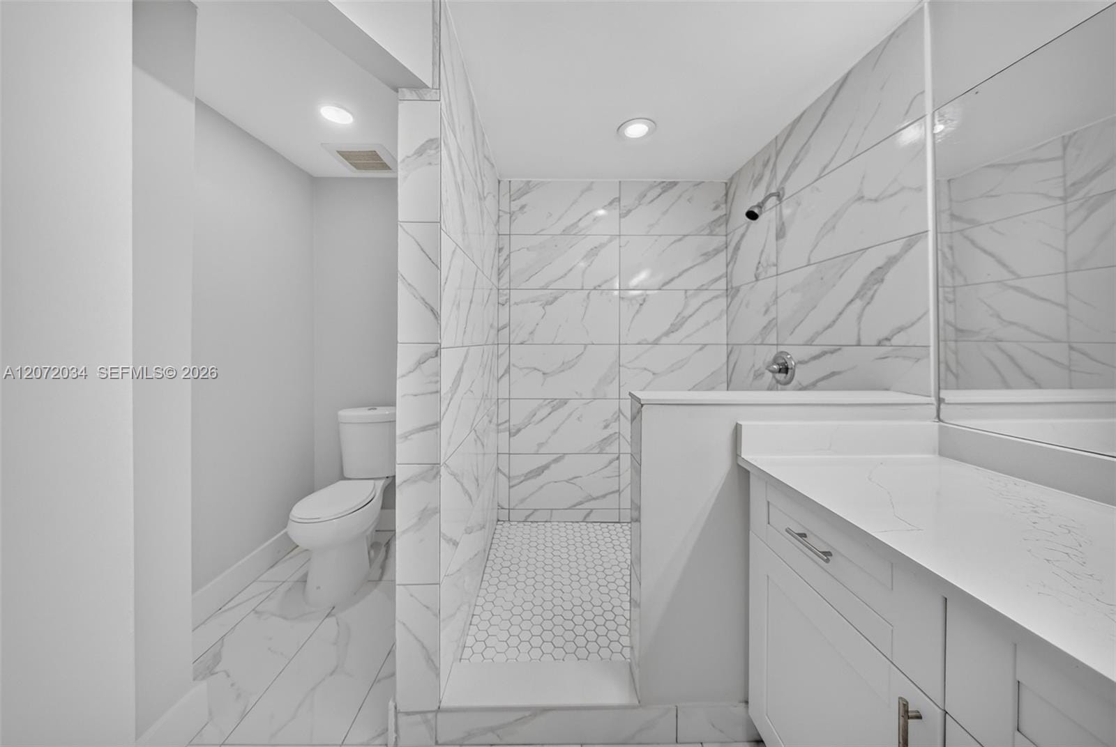 6637 NW 181st Lane, Hialeah, FL 33015 photo 9