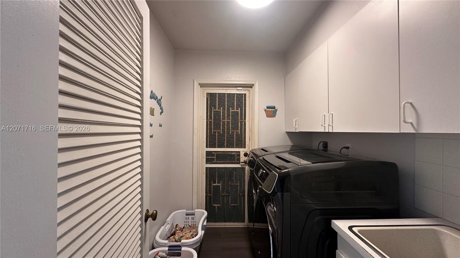 18921 W Oakmont Drive, Hialeah, FL 33015 photo 25
