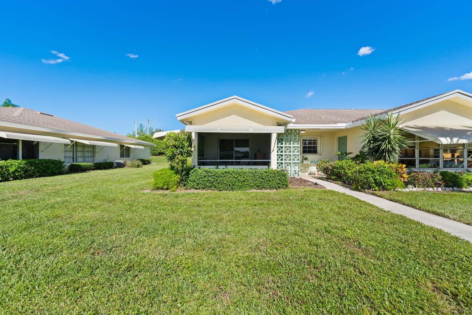 5042 LAKEFRONT Boulevard A — photo 7