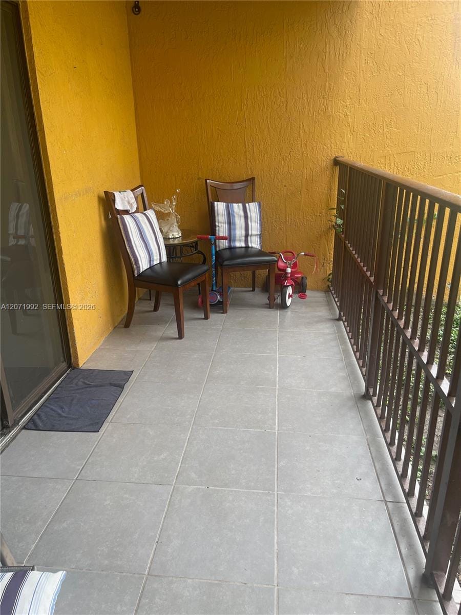 636 NW 114th Avenue 102 — photo 4