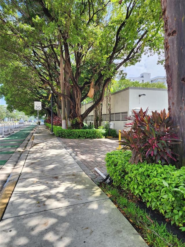 1688 West Avenue 506, Miami Beach, FL 33139