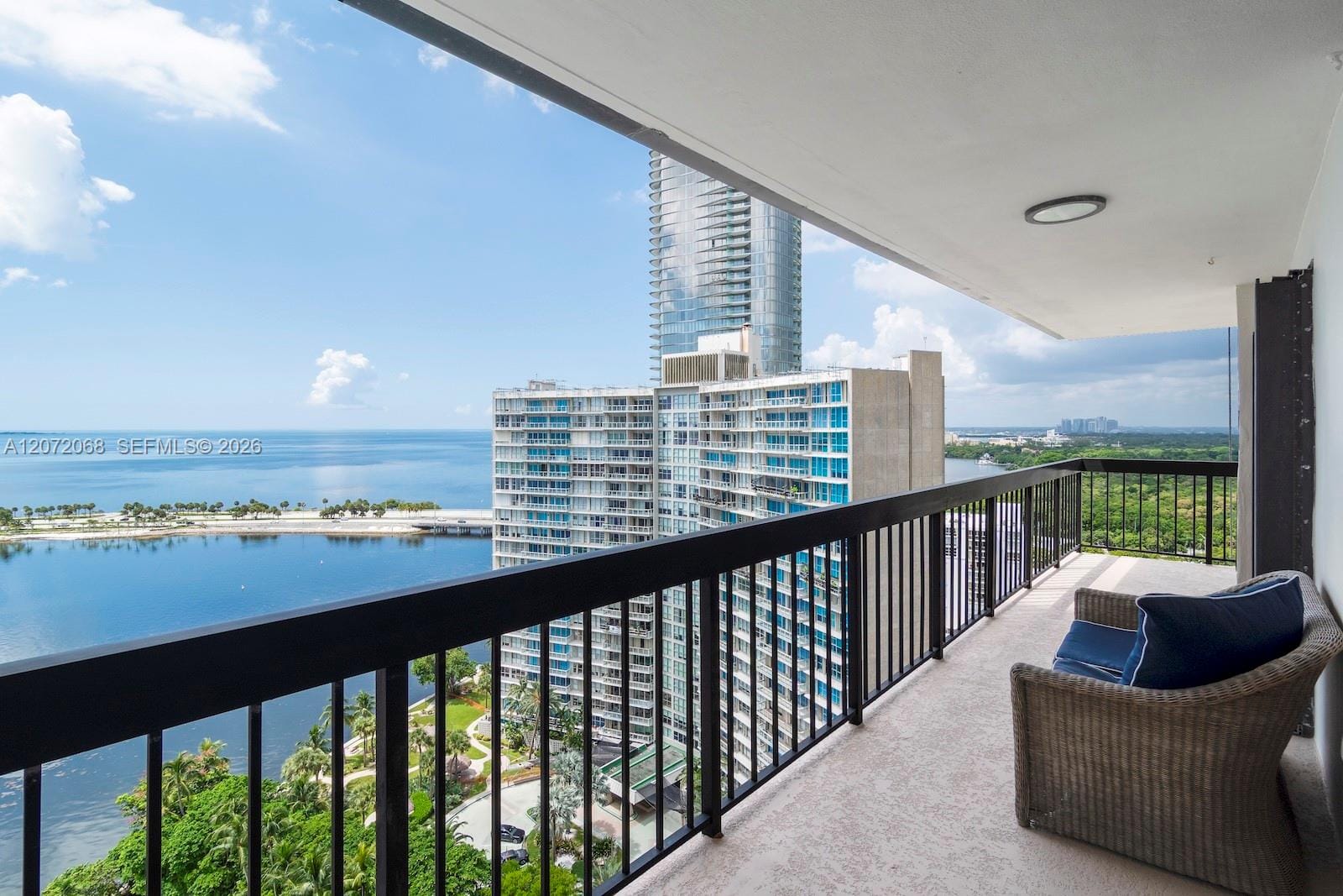2333 Brickell Avenue 2212, Miami, FL 33129