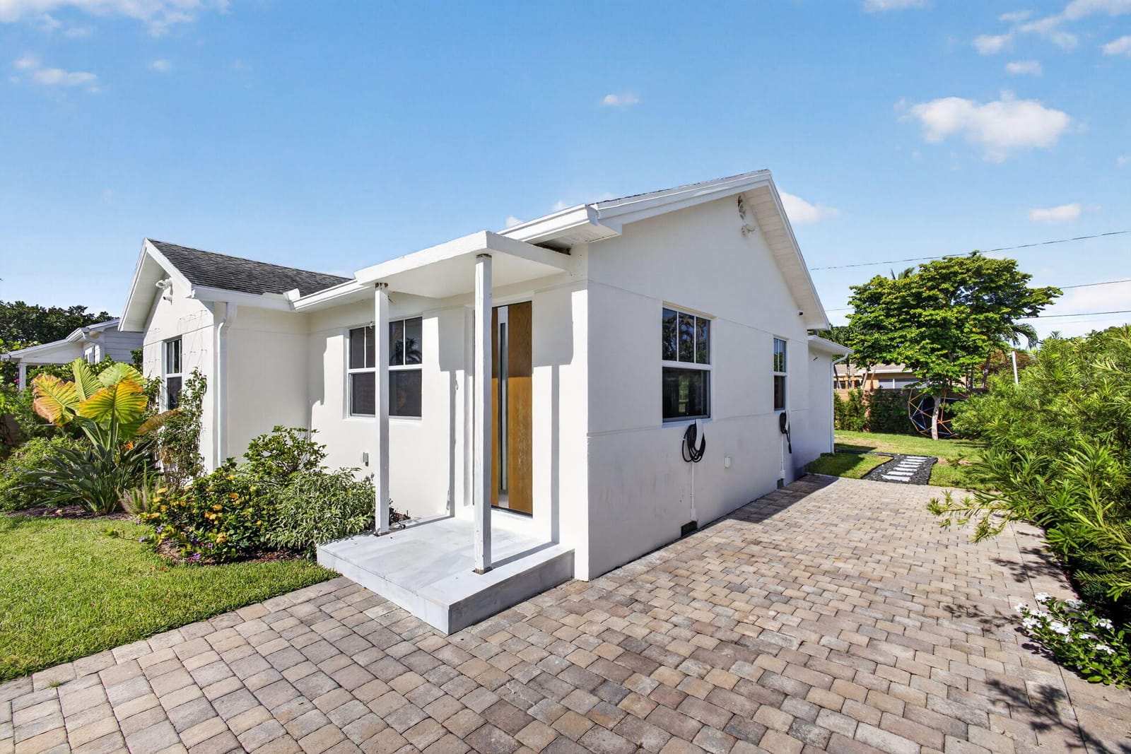1309 N PALMWAY — photo 7