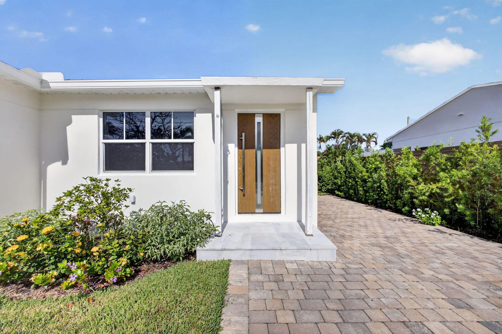 1309 N PALMWAY — photo 8