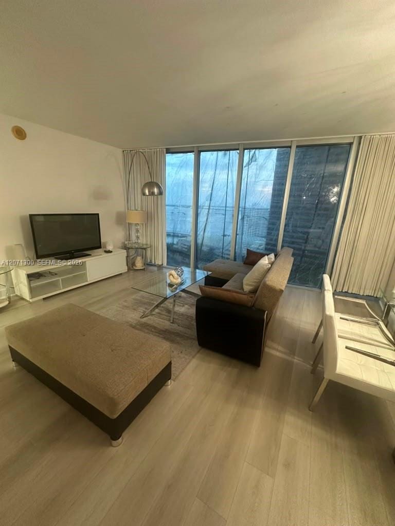 485 Brickell Avenue 1908, Miami, FL 33131