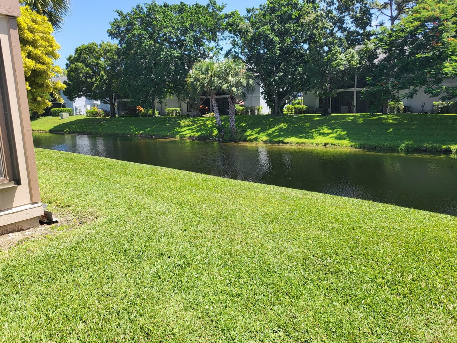 500 Crosswinds Drive F1, Greenacres, FL 33413 photo 2
