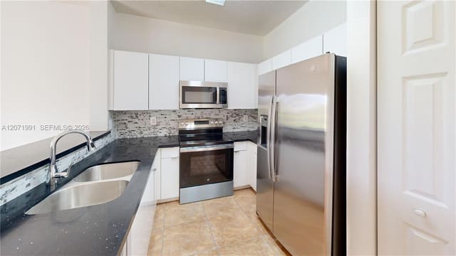 2328 SE 23rd Avenue 2328, Homestead, FL 33035