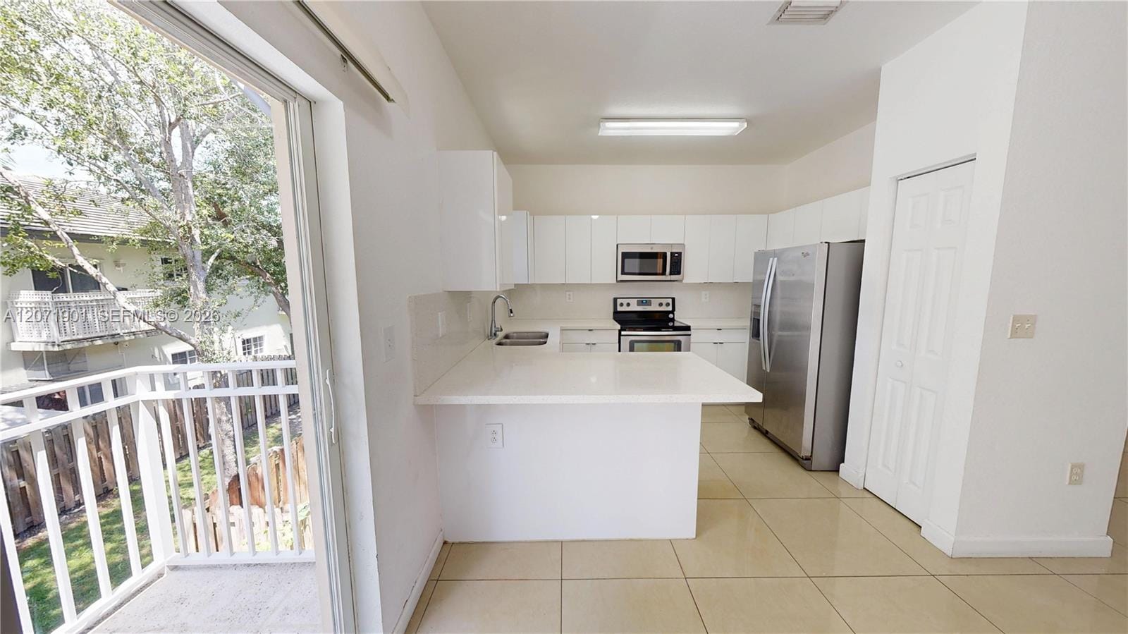 2733 NE 3rd Court 202, Homestead, FL 33033