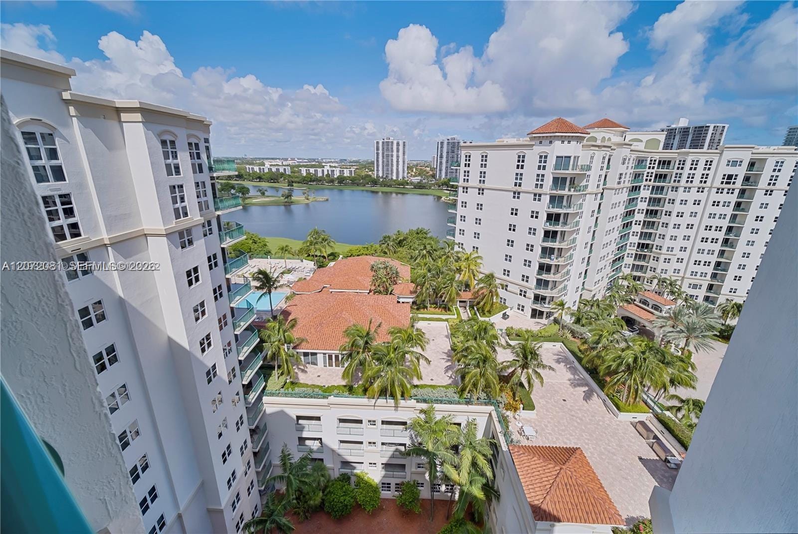 19900 E Country Club Drive TS18, Aventura, FL 33180 photo 7