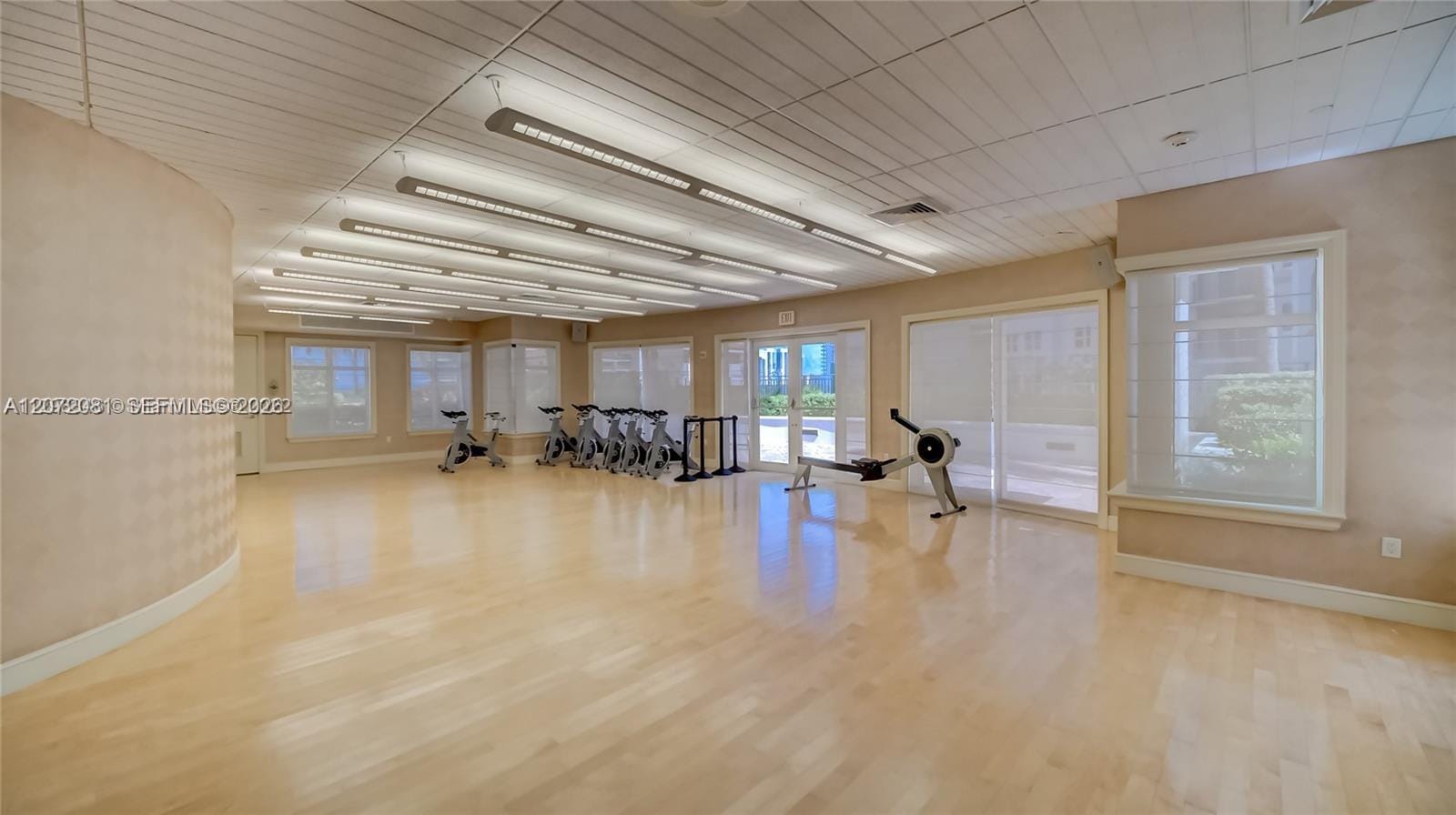 19900 E Country Club Drive TS18, Aventura, FL 33180 photo 8
