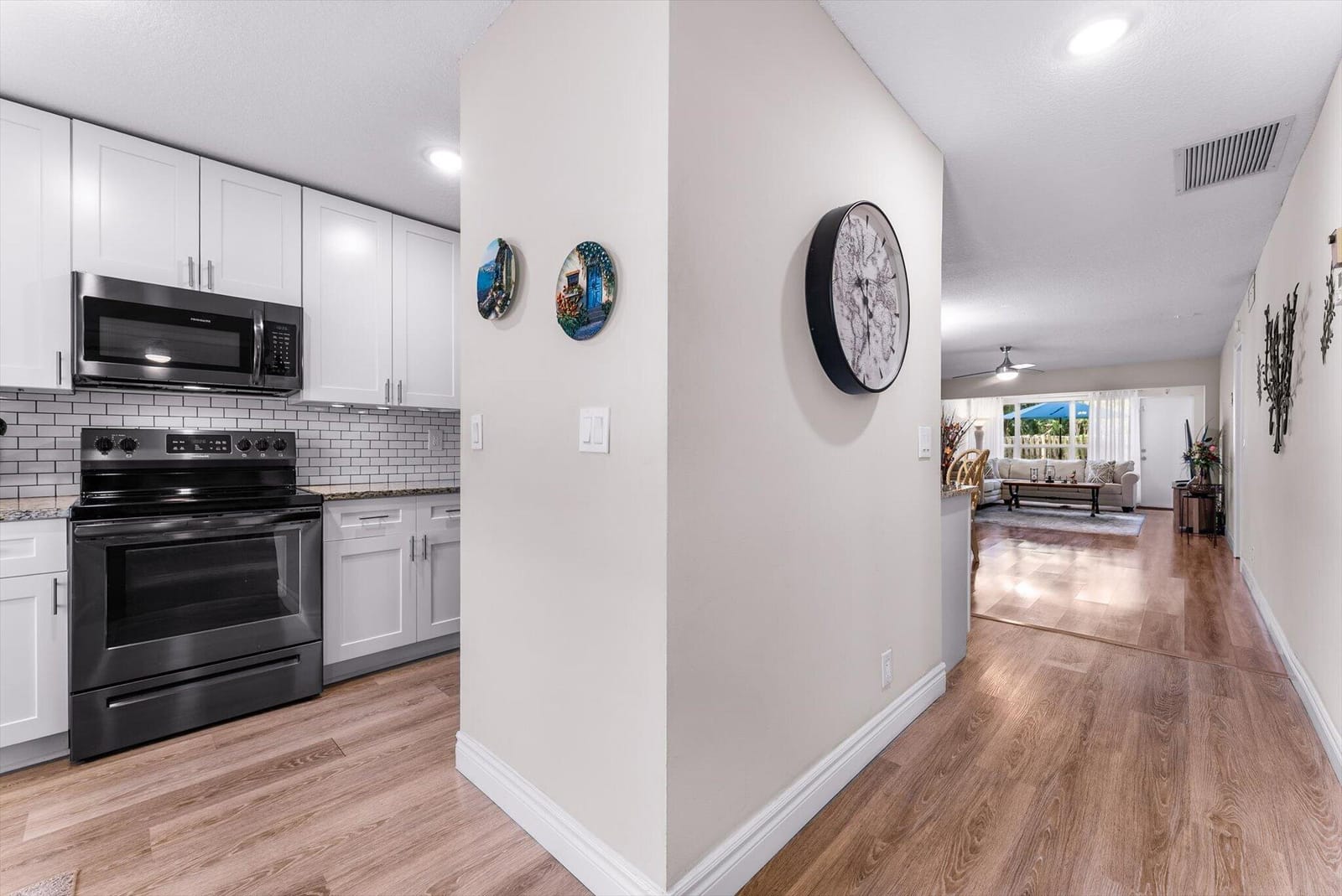 1241 NW 18TH Avenue 102, Delray Beach, FL 33445 photo 9