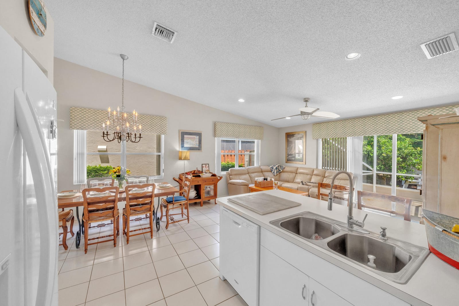 4255 NW 1st Drive, Deerfield Beach, FL 33442 photo 4