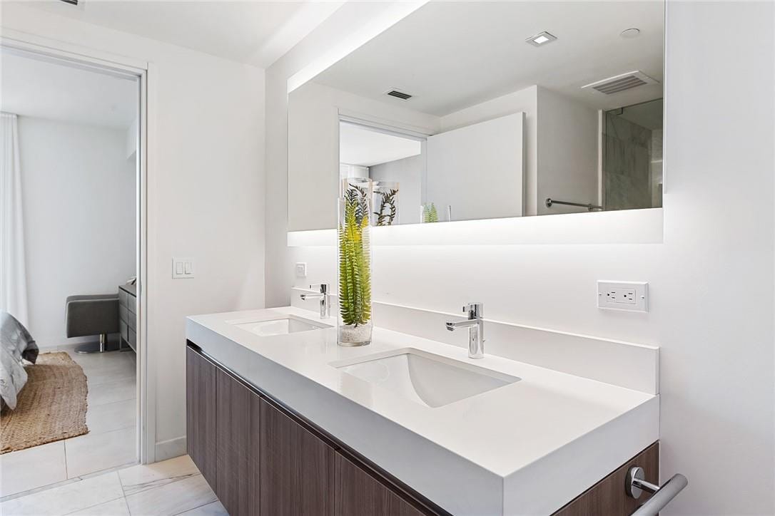 401 N BIRCH Road 1016, Fort Lauderdale, FL 33304 photo 13