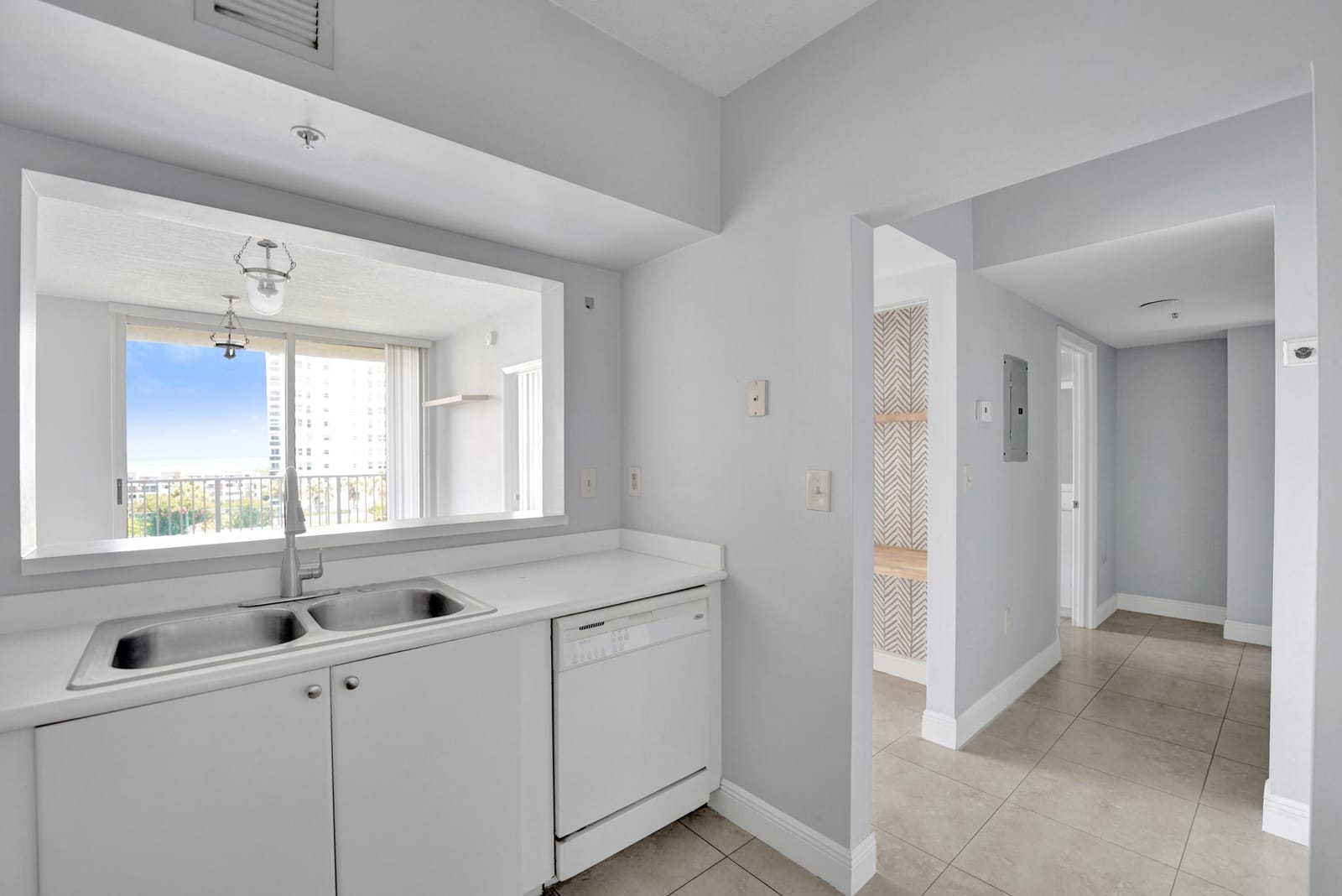 3020 NE 32ND Avenue 807 — photo 11