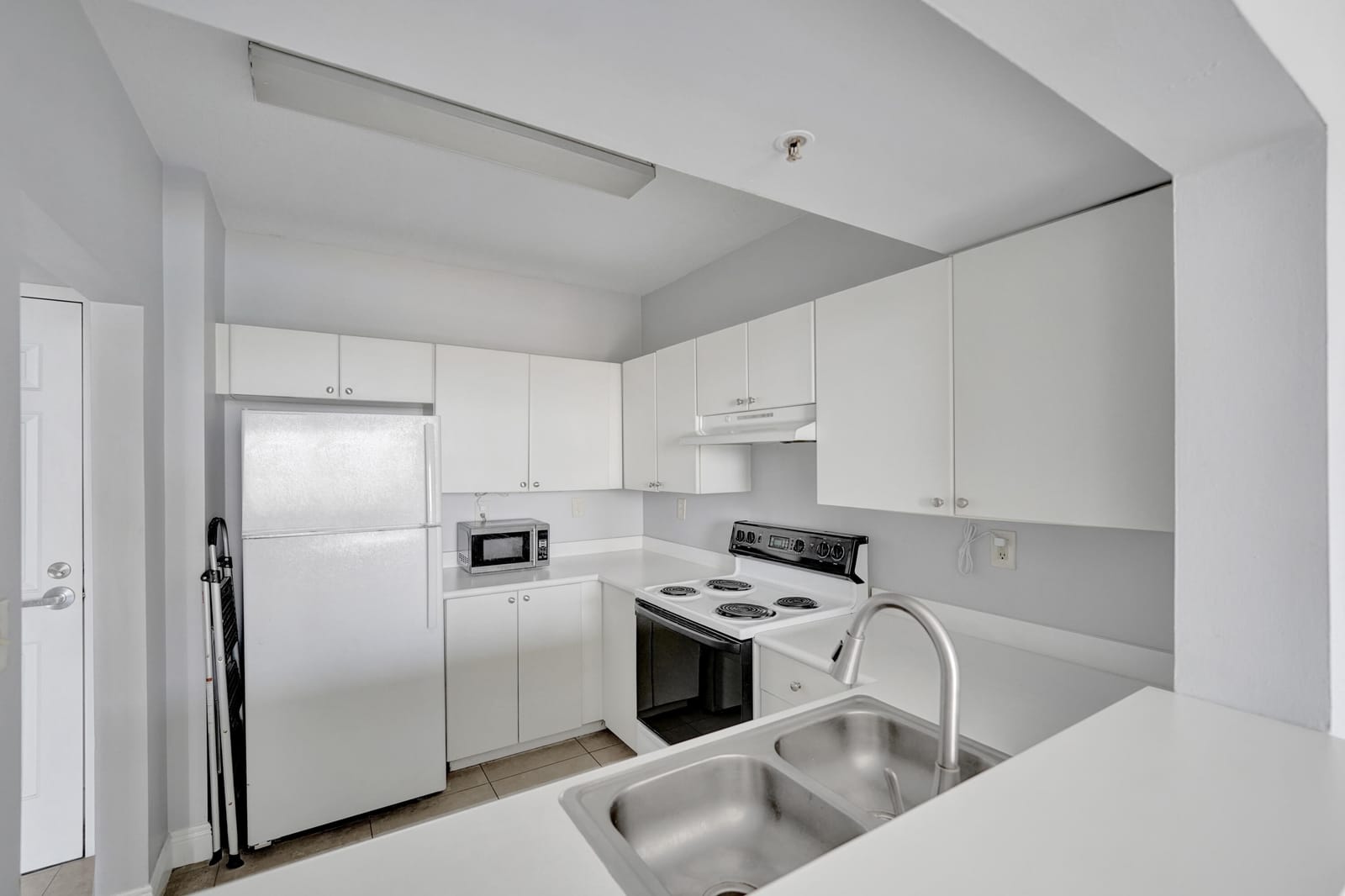3020 NE 32ND Avenue 807, Fort Lauderdale, FL 33308 photo 13