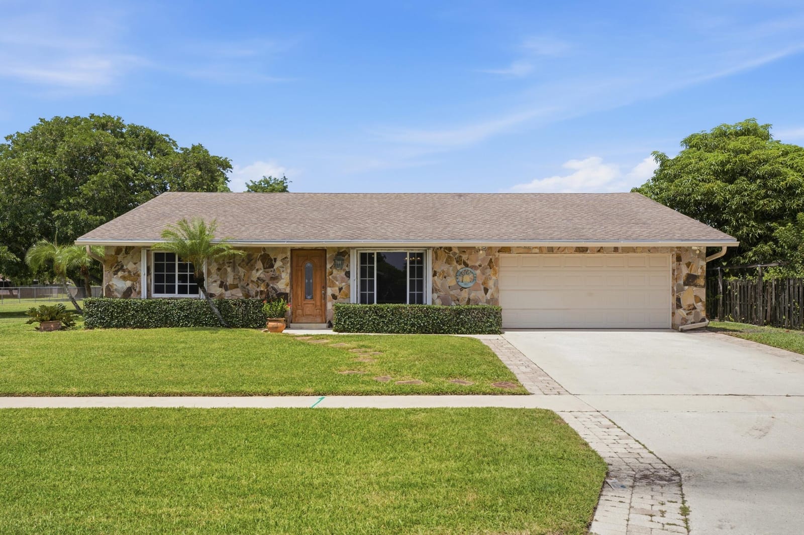 4778 Blue Pine Circle — photo 2