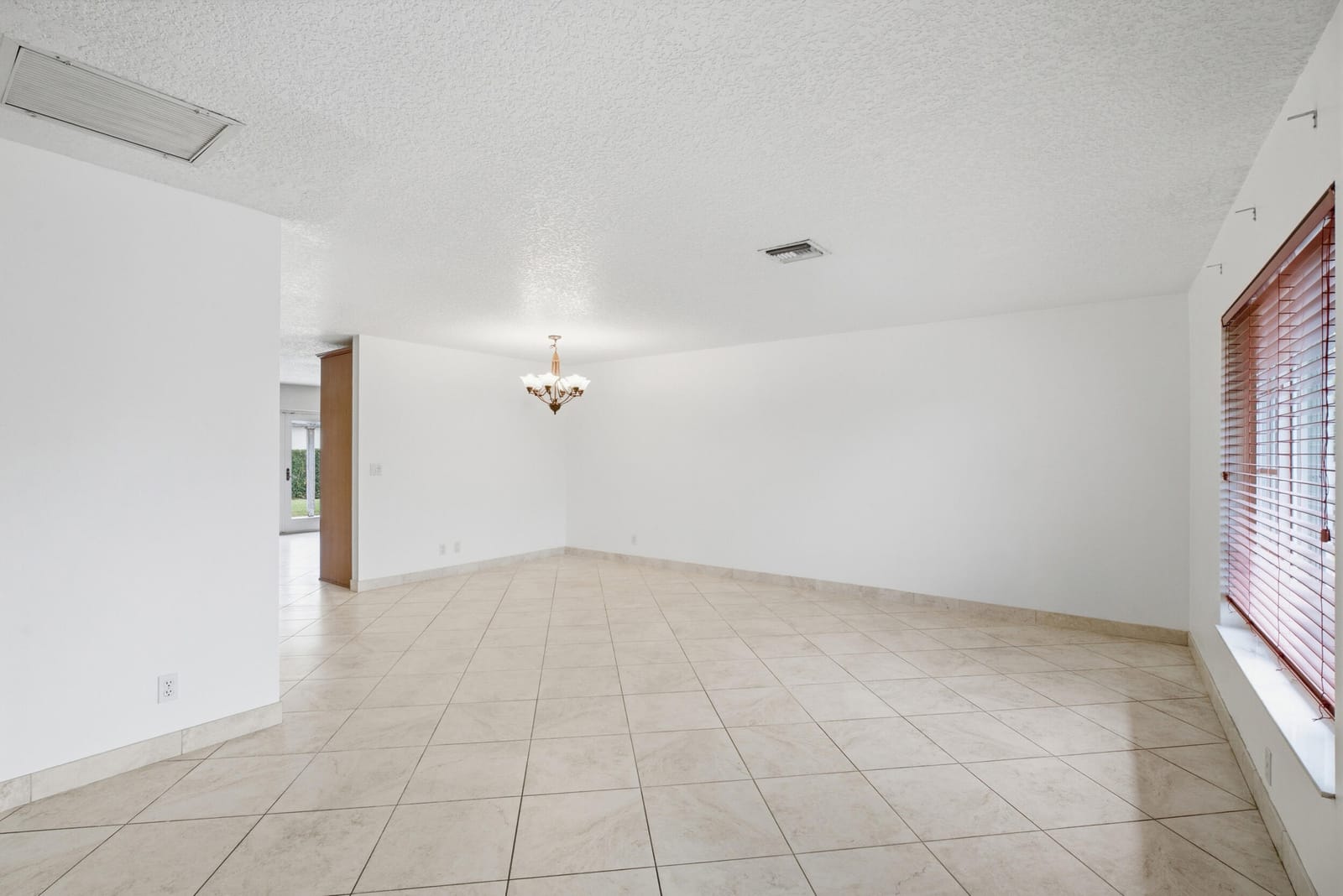 4778 Blue Pine Circle — photo 6