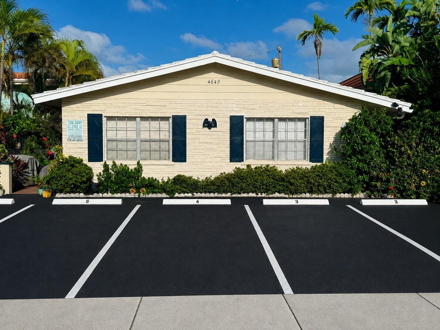 4649 Bougainvilla Drive, Lauderdale-By-The-Sea, FL 33308 - photo 1 of 13