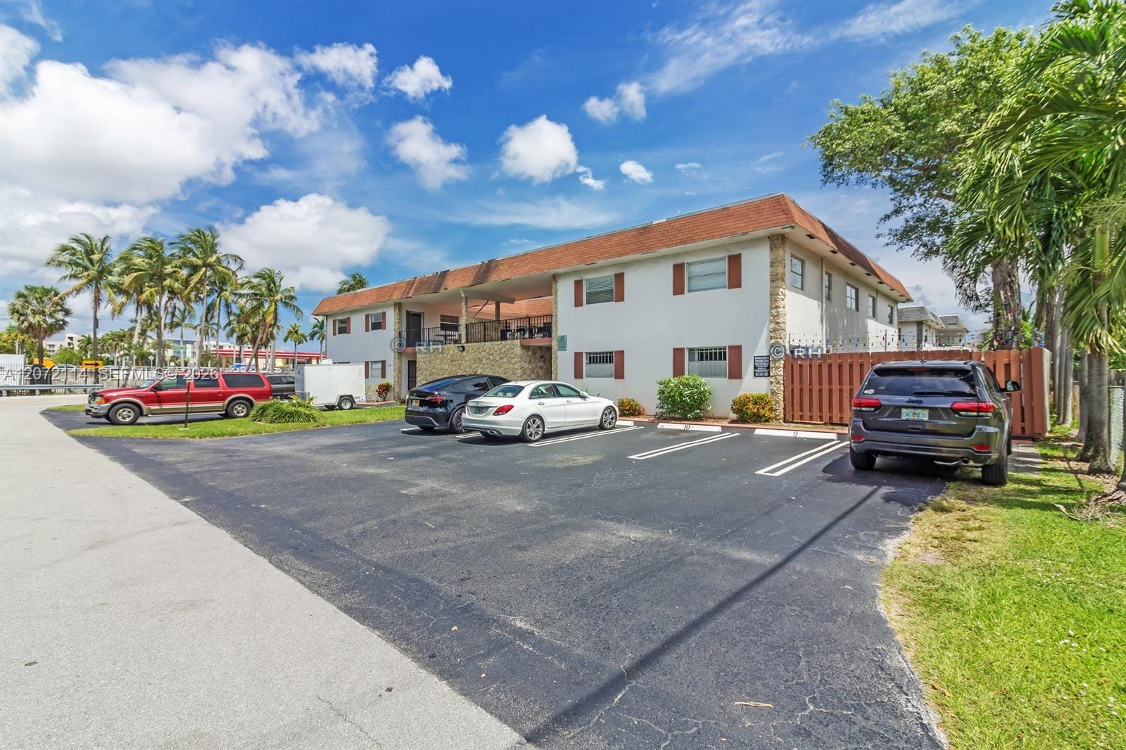 344 SW 1st Street 6