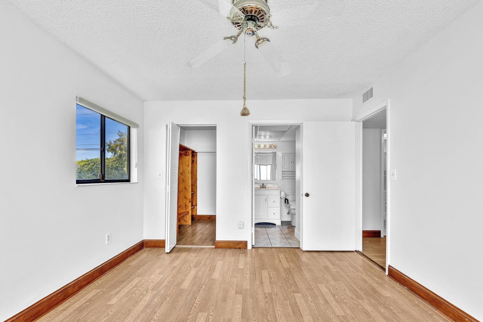 10701 W CLAIRMONT Circle 109, Tamarac, FL 33321 photo 26