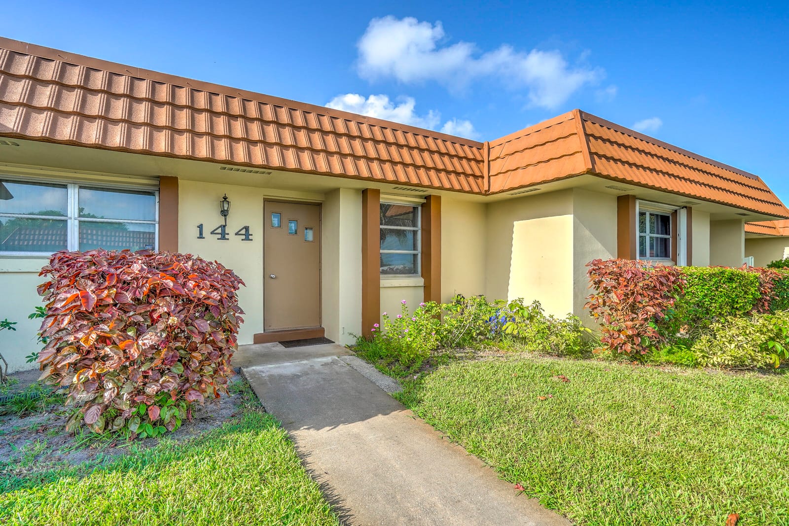 5780 FERNLEY Drive W 144