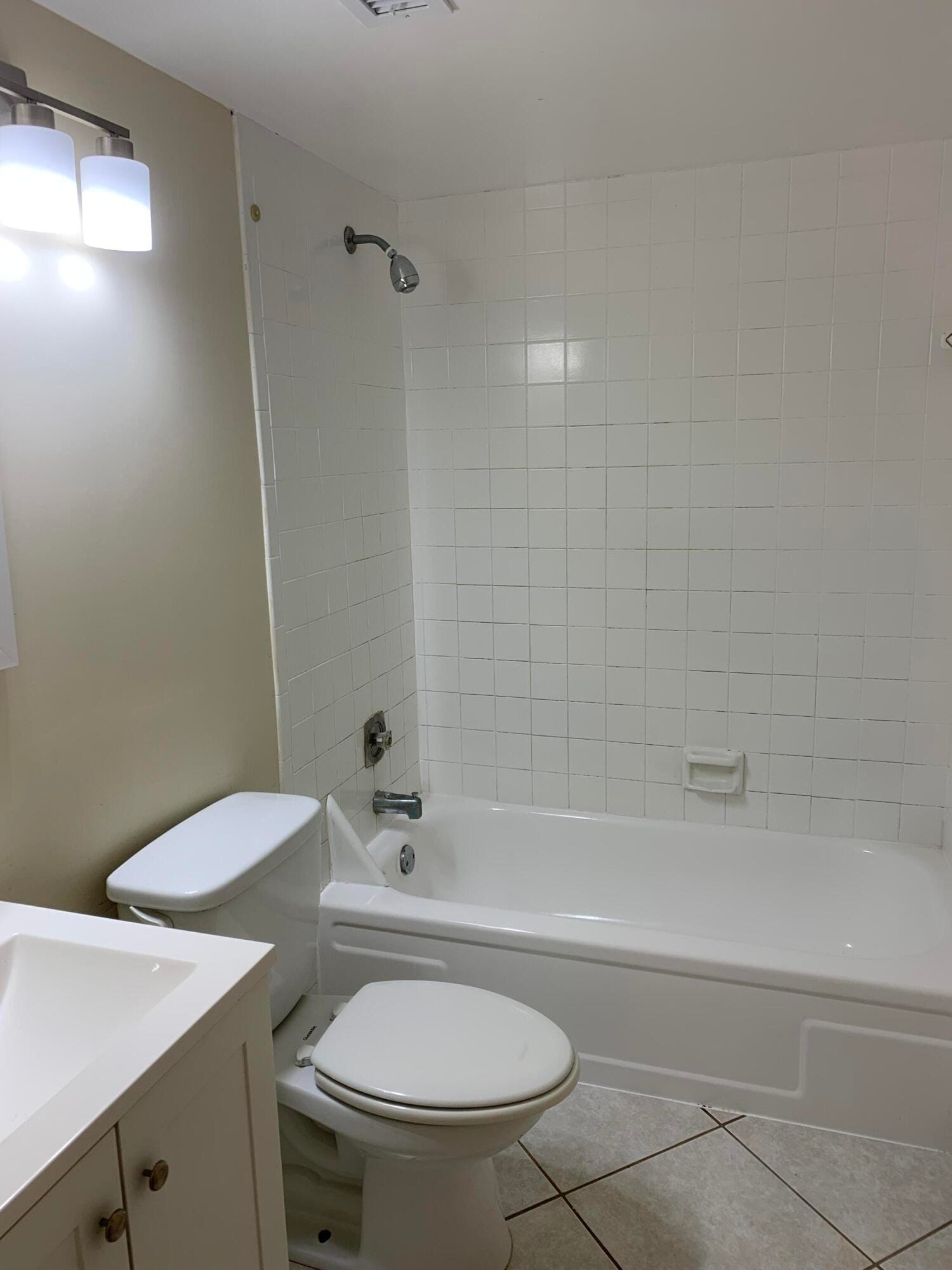4364 NW 9TH Avenue 15-3B — photo 11