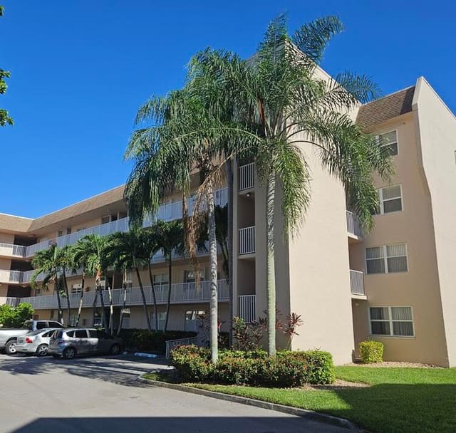 10414 NW 24TH Place 404, Sunrise Lakes 208 Condo, Sunrise, FL