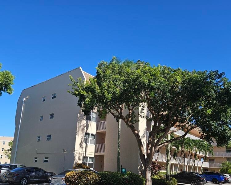 10414 NW 24TH Place 404, Sunrise, FL 33322 photo 3
