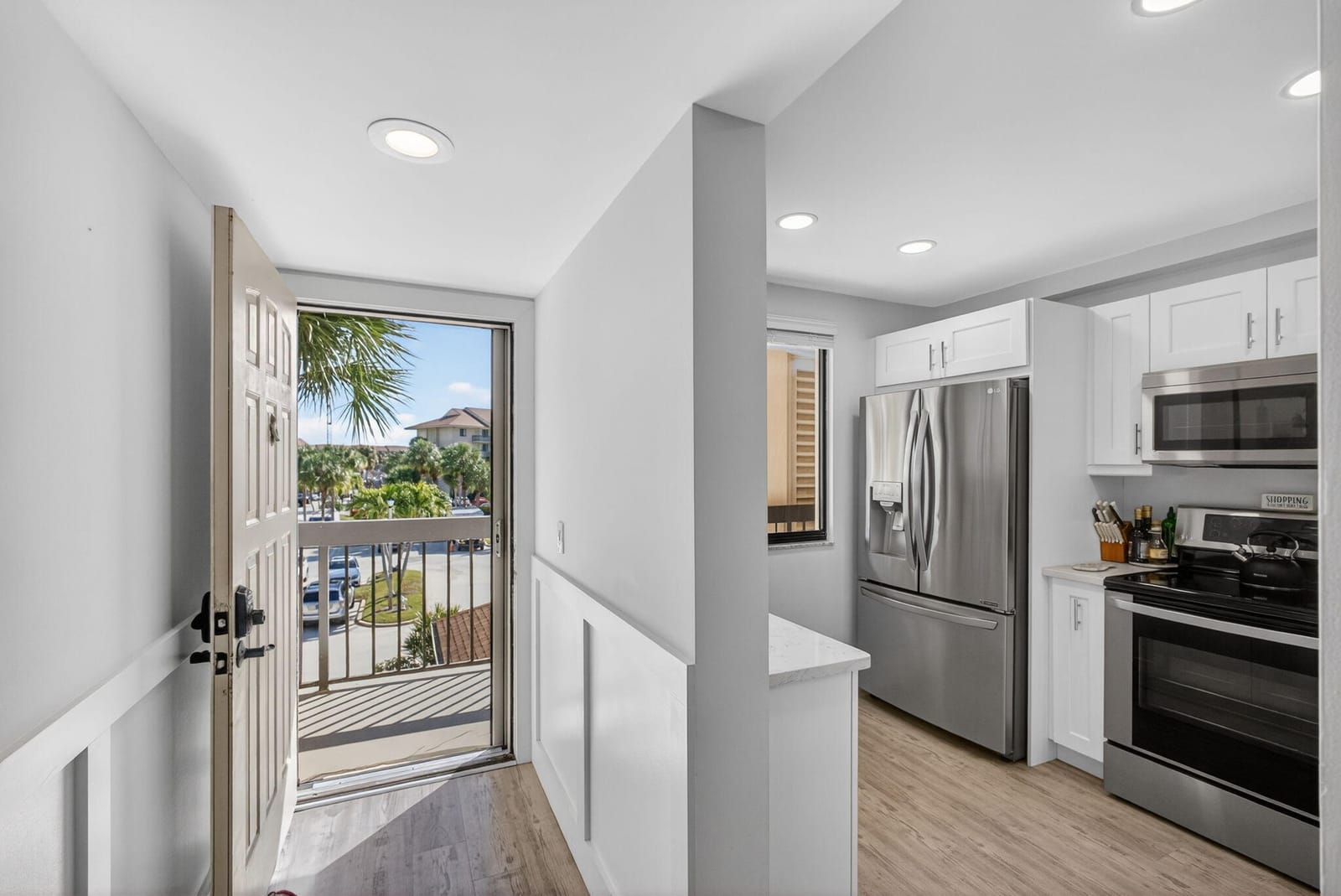 1901 MARINA ISLE Way 304 — photo 12