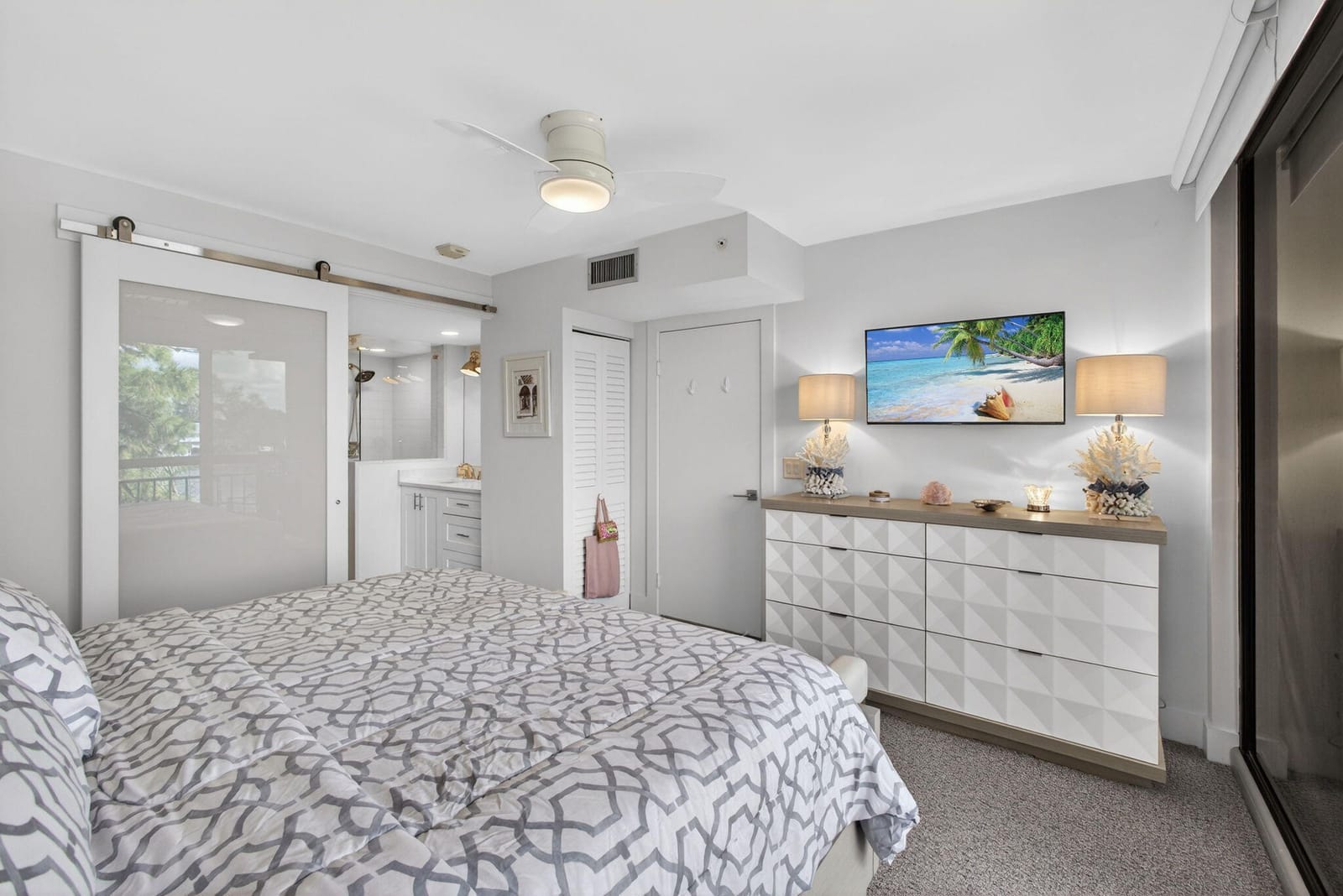 1901 MARINA ISLE Way 304, Jupiter, FL 33477 photo 22